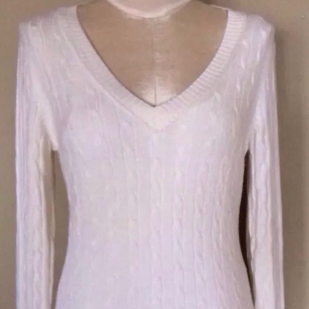Ann Taylor Loft V Neck Long Sleeve Cable Sweater M